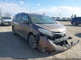 Toyota Sienna Xle/Xle Premium/Limited/Limited Premium 5TDDZ3DC0JS208455 fotografie