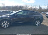 Tesla Model Y Long Range 5YJYGDEE2LF045067 photo