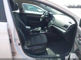 Hyundai Elantra Gl Se KMHD84LF6JU538614 photo