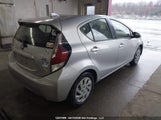 Toyota Prius C Technology JTDKDTB39F1587047 снимка