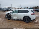 Nissan Rogue Sv/Rock Creek JN8BT3BB6SW153003 fotografie