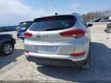 Hyundai Tucson Se 2.0L KM8J33A4XJU795983 fotografie