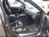 Porsche Cayenne Platinum Edition WP1AA2A28HKA85844 снимка