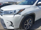 Toyota Highlander Se/Xle 5TDJZRFH0HS361927 снимка