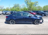 Toyota Corolla Le 5YFBPRBE3LP046725 снимка