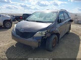 Toyota Sienna Le 5TDJK3DC8BS008660 снимка