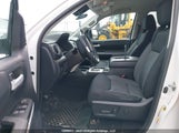 Toyota Tundra Sr5 Plus 5.7L V8 5TFUY5F18KX787474 снимка