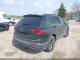 Volkswagen Tiguan Se/Wolfsburg 3VV2B7AX4RM124727 fotografie