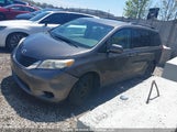 Toyota Sienna Le 5TDKK3DC5CS237741 снимка