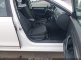 Volkswagen Passat S 1VWAN7A31DC144357 снимка