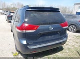 Toyota Sienna 5TDZK3DC1DS352398 снимка