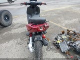 Vespa Scooter ZAPC506B2L4003629 снимка