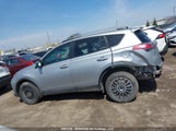 Toyota Rav4 Le 2T3BFREV0JW769563 снимка