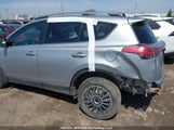 Toyota Rav4 Le 2T3BFREV0JW769563 снимка