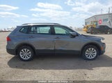 Volkswagen Tiguan Trendline 3VV0B7AX8LM074557 photo