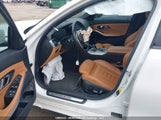 BMW 3-Series WBA5R7C50KAJ84698 снимка