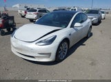 Tesla Model 3 5YJ3E1EB1MF062500 снимка