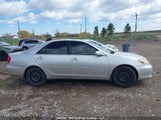 Toyota Camry Le/Xle/Se 4T1BF30K64U582190 photo
