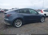 Tesla Model Y Long Range 7SAYGDEE1PF599435 fotografie