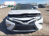 Toyota Camry 4T1B61HK3JU084310 снимка