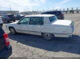 Cadillac Fleetwood 1G6CB53B9N4213808 снимка