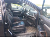 Toyota Highlander Xle 5TDJKRFH4FS220697 снимка