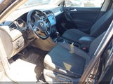 Volkswagen Tiguan Trendline 3VV0B7AX8JM045685 fotografie