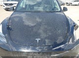 Tesla Model Y LRWYGDEE9RC661593 fotografie