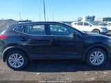 Nissan Rogue Sport S/Sv/Sl JN1BJ1CP7JW182558 fotografie