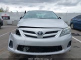 Toyota Corolla S/Le 2T1BU4EE2DC042352 снимка