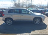 Volkswagen Tiguan 2.0 Tsi Comfortline/2.0 Tsi Highline/2.0 Tsi Trendline WVGBV7AX7CW558312 снимка