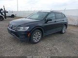 Volkswagen Tiguan S 3VV0B7AX4LM126427 photo
