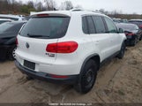 Volkswagen Tiguan WVGLV7AX5HW504647 снимка