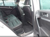 Volkswagen Tiguan WVGLV7AX5HW504647 снимка
