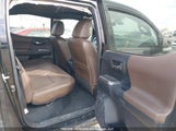 Toyota Tacoma Limited V6/Trd Off Road 5TFGZ5AN1KX172799 fotografie