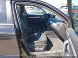 Audi Q3 2.0T Komfort WA1ECCFS3JR014165 снимка