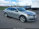 Volkswagen Passat 2.5L Comfortline 1VWBH7A35EC022503 photo