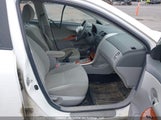 Toyota Corolla Le 2T1BU4EE5AC356086 fotografie