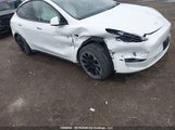 Tesla Model Y Long Range 7SAYGDEE5NF517669 снимка