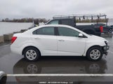 Chevrolet Sonic Lt Auto 1G1JC5EH2E4210325 снимка