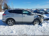 Toyota Rav4 Le 2T3BFREV1JW719934 снимка