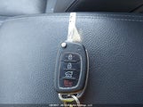 Hyundai Tucson Se 2.0L KM8J33A48JU836496 photo