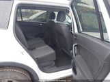 Volkswagen Tiguan Trendline 3VV0B7AX6JM006626 снимка