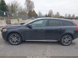 Volvo V60 Cross Country Premier YV4612HK9F1000894 fotografie