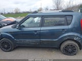 Kia Soul 2.0L 2U/2.0L 4U/2.0L 4U Burner/2.0L 4U Luxury/2.0L 4U Retro KNDJT2A62D7540845 fotografie