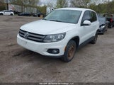 Volkswagen Tiguan Comfortline/Highline/Special Edition/Trendline WVGJV7AX0FW595833 photo