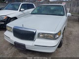 Lincoln Town Car Sgn/Dmnd Anv/Cypress/Jn 1LNLM82W7TY725307 fotografie