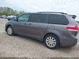 Toyota Sienna Le 7 Passenger 5TDJK3DC0BS009611 снимка