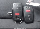 Toyota Prius Se/Xse/Xse Premium/Night Shade JTDACACU8T3073782 fotografie