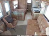 Ford Econoline E350 Cutaway Van 1FDKE30L2GHB48664 снимка